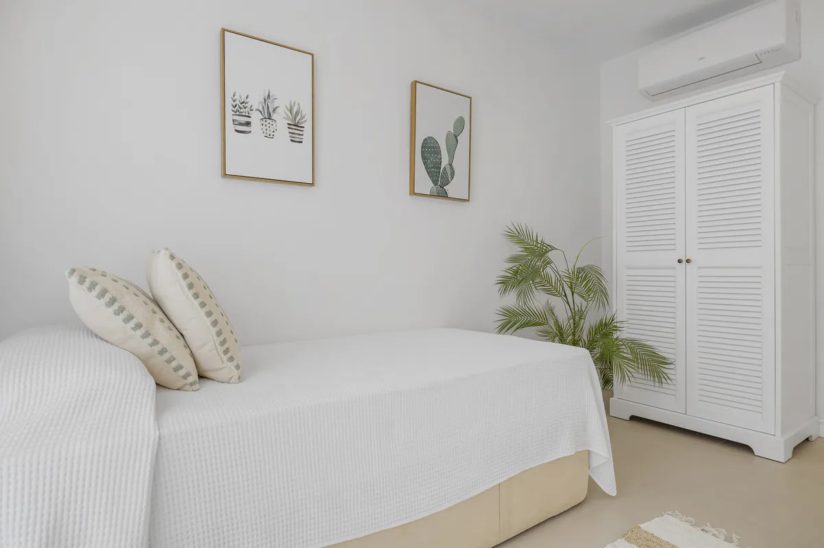 30e10360-a8eb-48ff-b0ee-8cfced3c9629