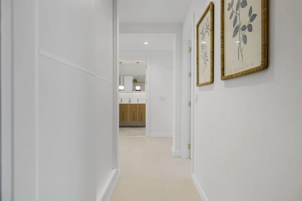 a382d4e9-aec1-48c0-b541-8944f160fe04