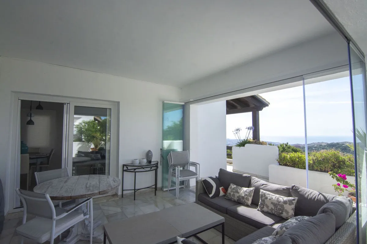 7a9943ef-6699-4cf4-926f-6b5676f6e904