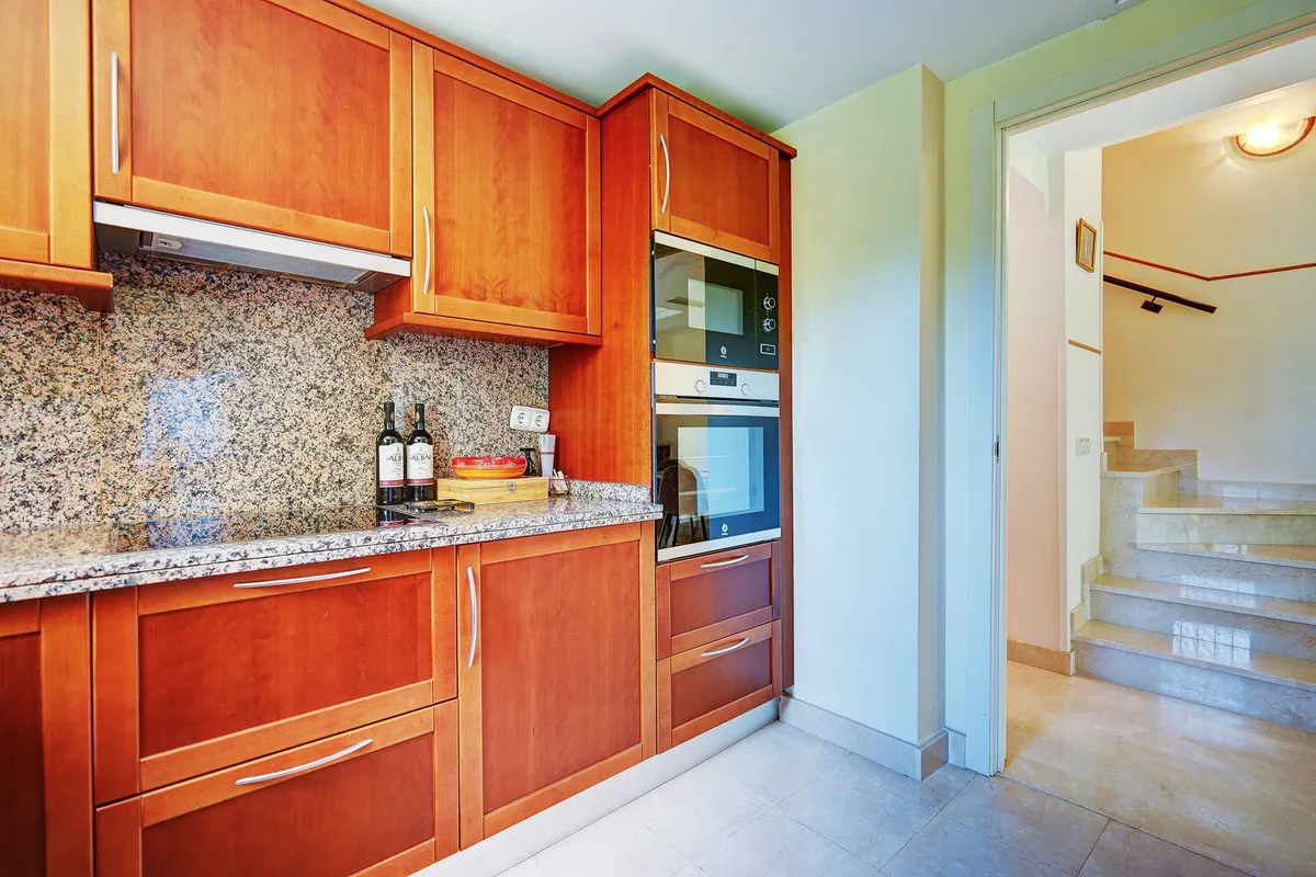 37e4df23-fe3c-4aa2-a2b3-cc4954224259