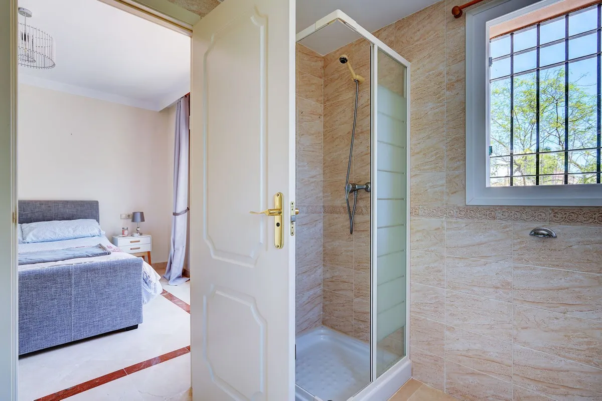 455e32f5-0c78-44e4-8ad0-5713cd6b2236