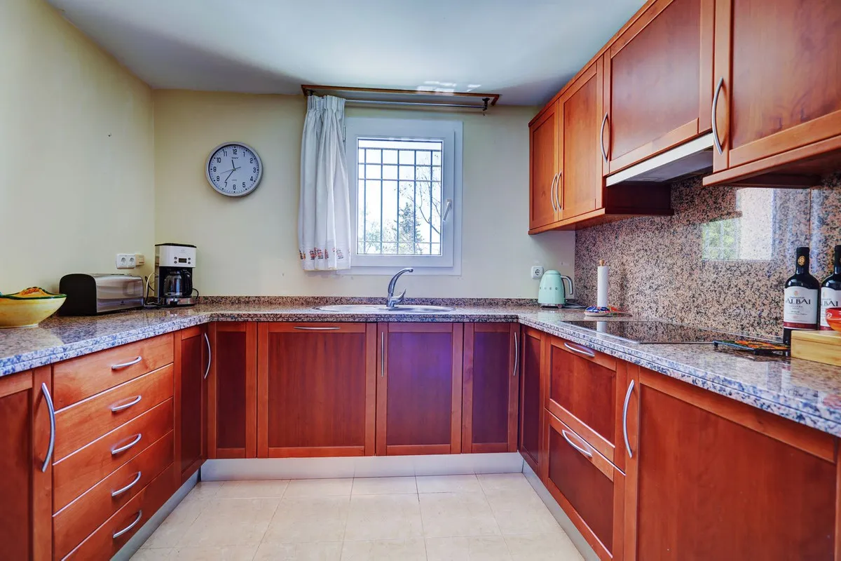 6f140155-1bea-421e-a15c-6fcae7729eb9