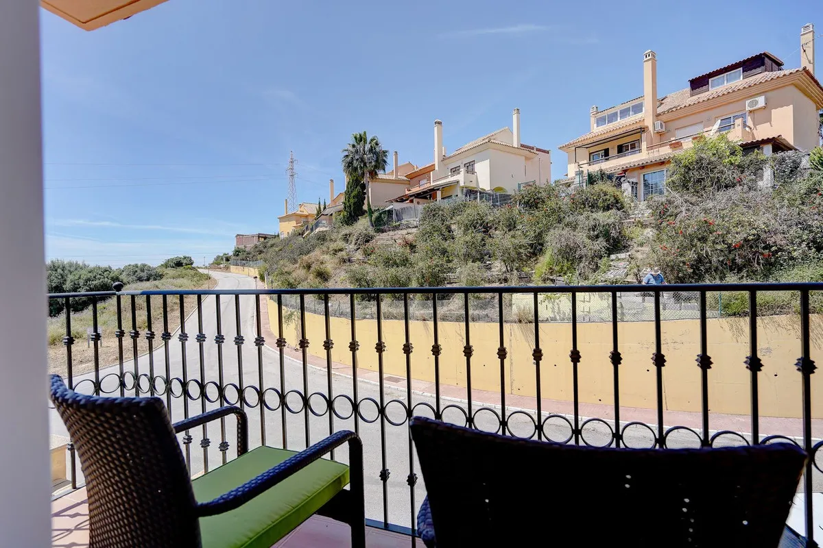 aa043b60-62ea-4097-93ae-2161c4be9c92