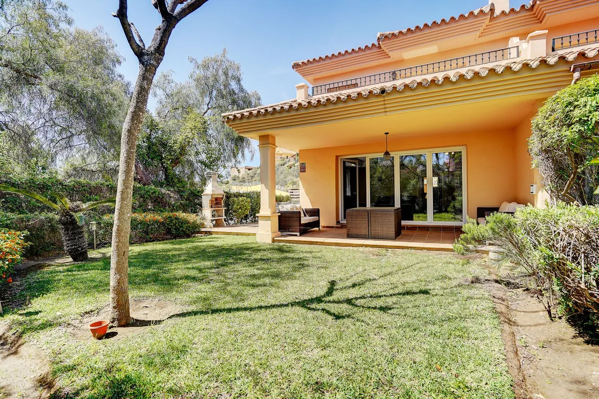 d79f22f0-1f85-45a5-b1a6-31744459c903