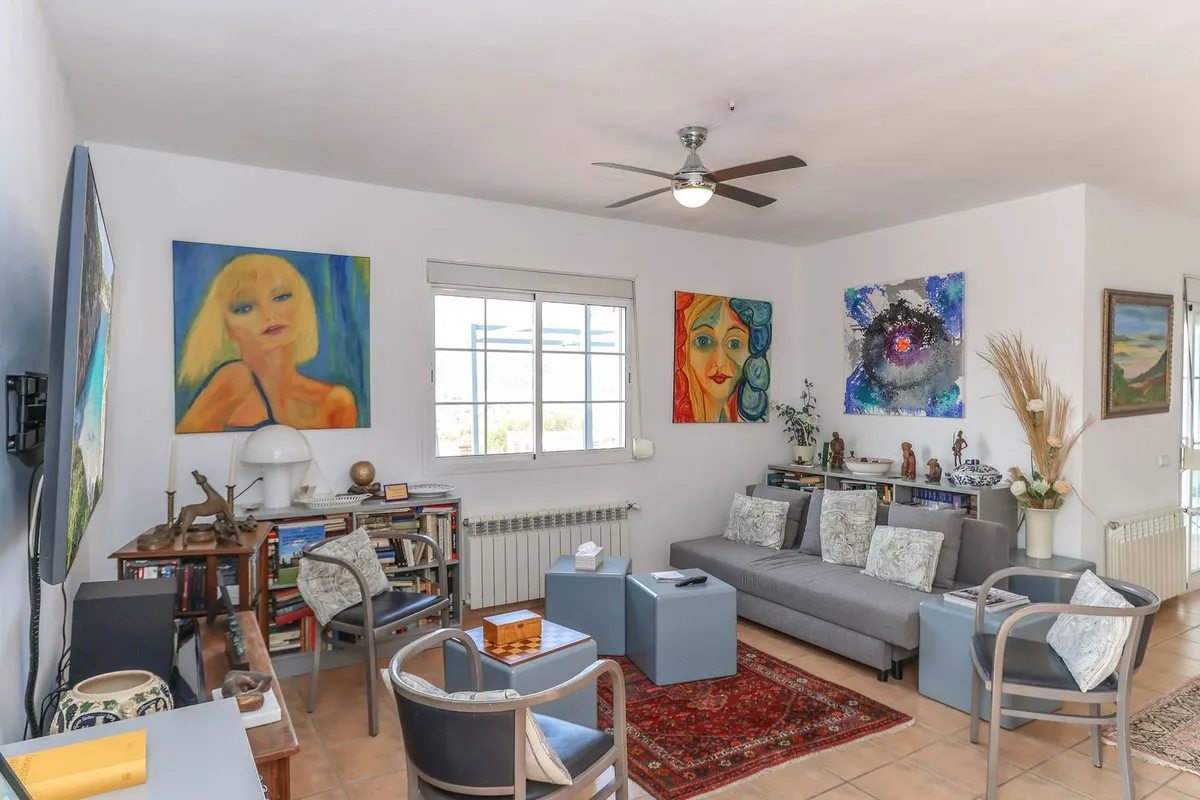 23b75cfa-039b-4139-88e6-472535d1bb04