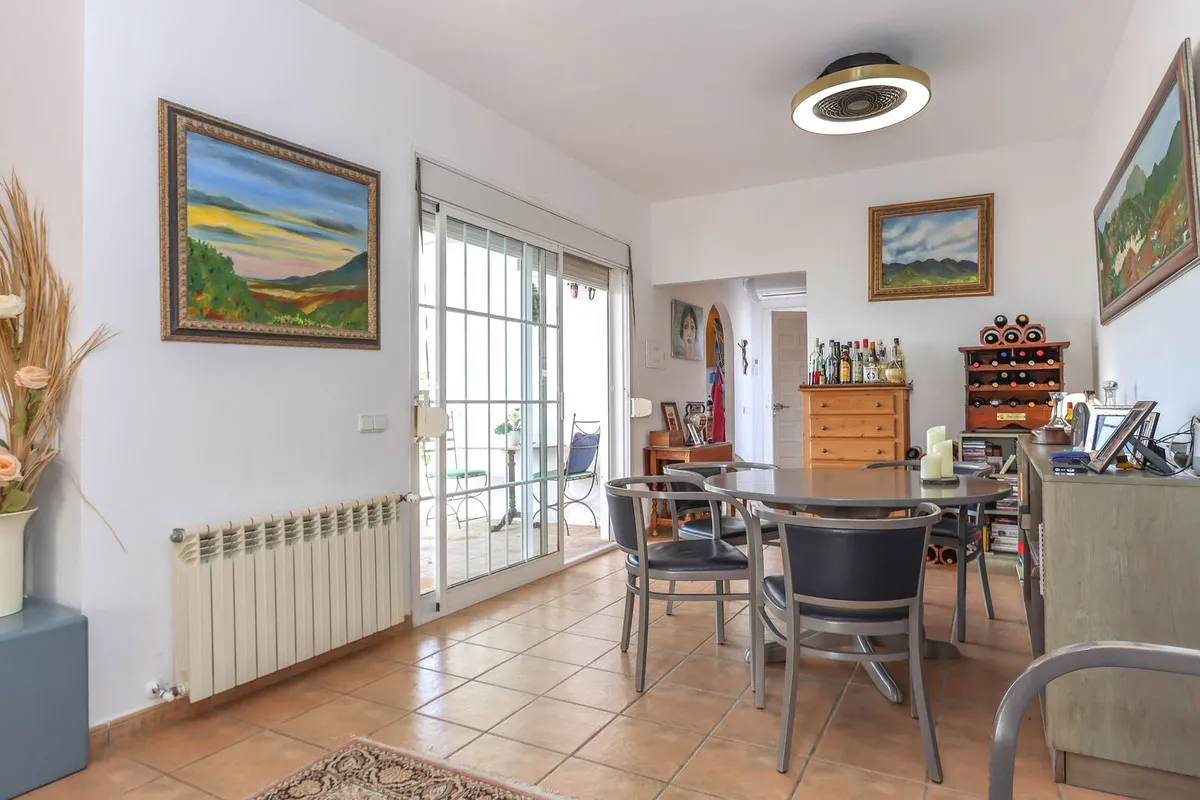 7f9ba55e-ddac-4933-9886-7cea8f198604