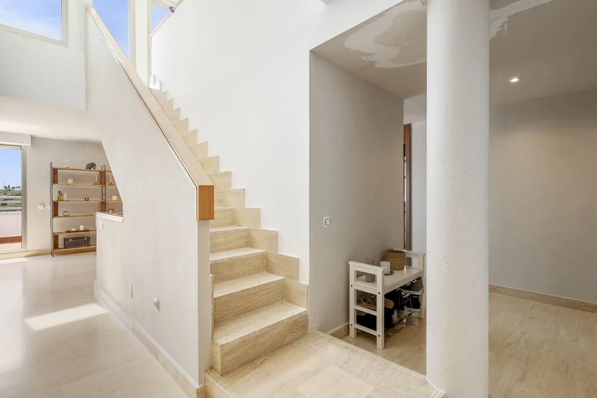 19684d77-995c-439c-bb9e-43950ef456f8