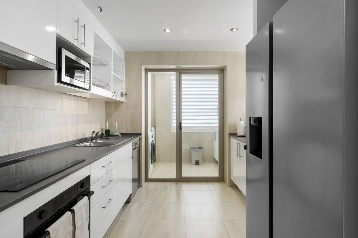 90a1704a-5f81-4556-b085-74814818b318