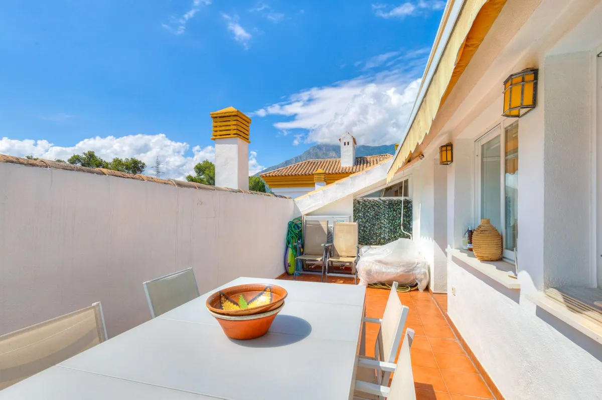 e37086e7-1457-428a-b449-40292292d4c9