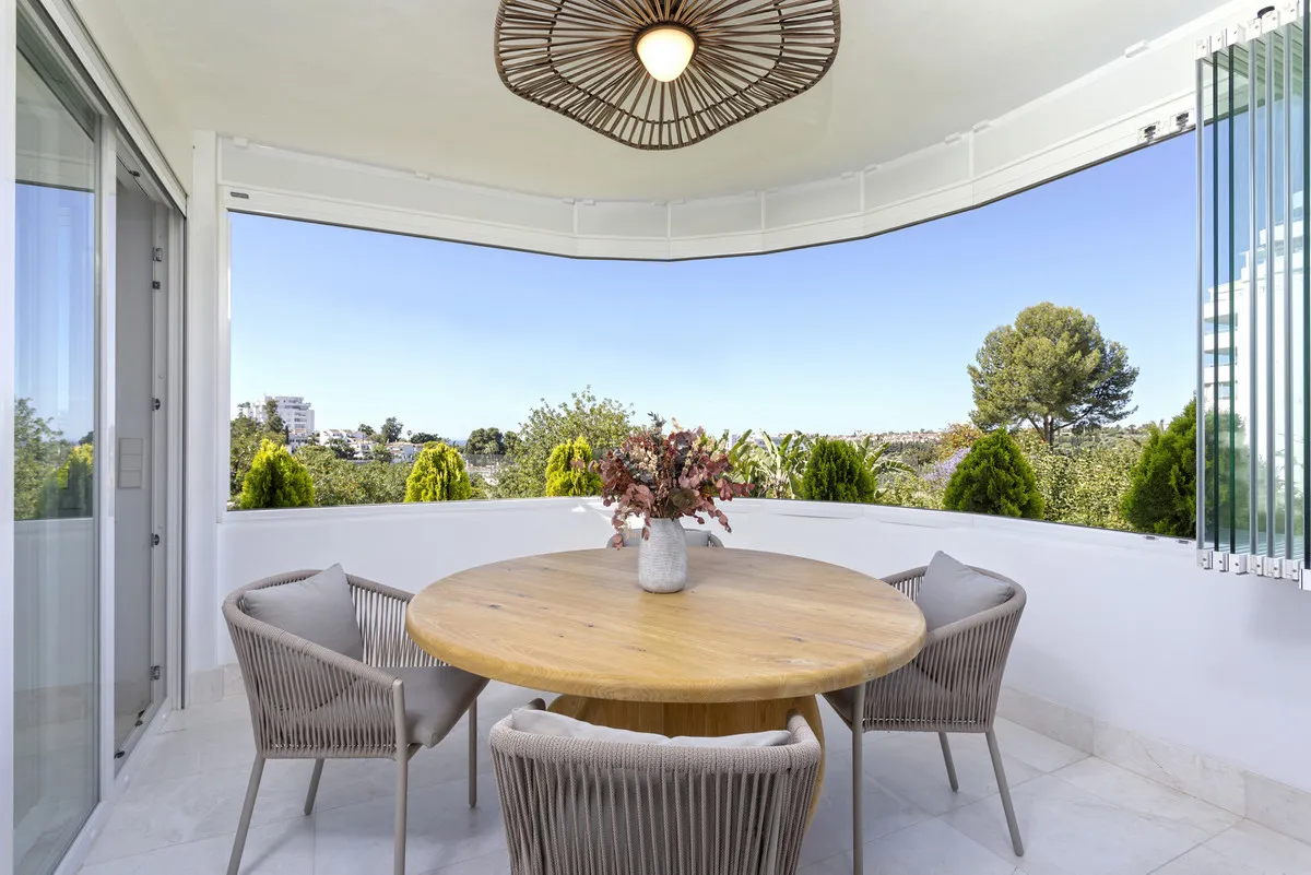 6cc02bfb-fefb-401d-961d-fcba117651b7