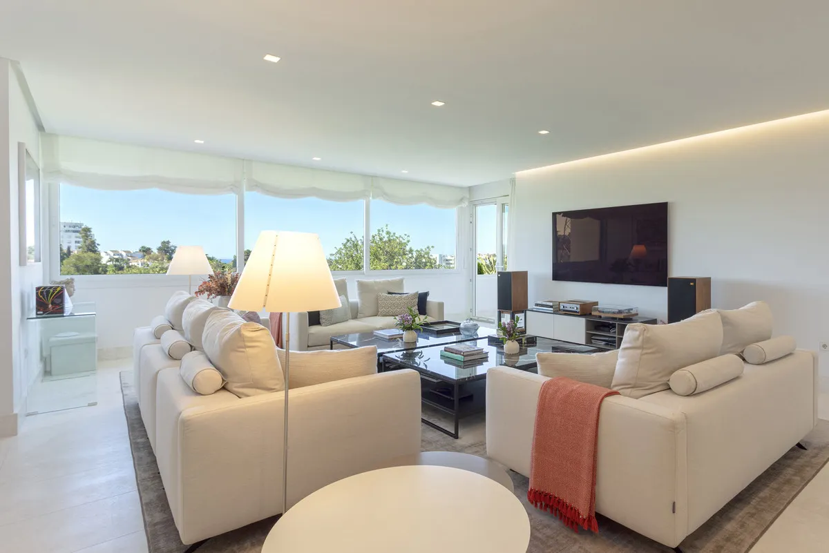 da19ce70-f89d-4568-84fd-48742d4726d3