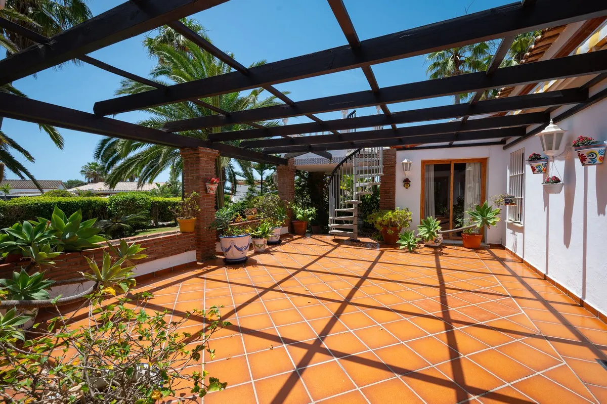 078f4fea-d75b-4557-bf3d-fde1cfb7b7f3