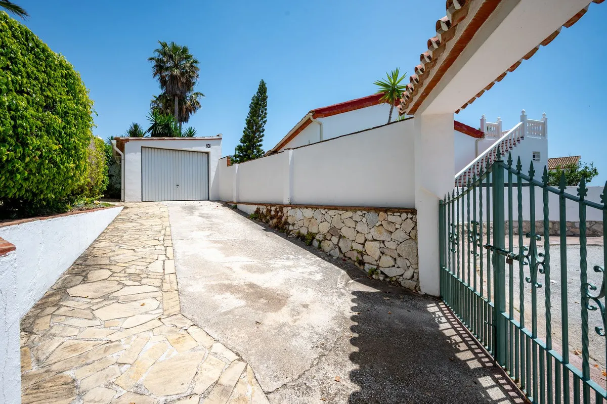 31670b5c-6fba-4912-a2b3-aa629fa4ec91