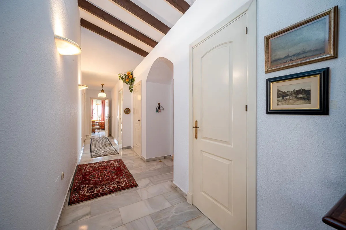 b4409304-27e5-407b-9490-2f099a060553