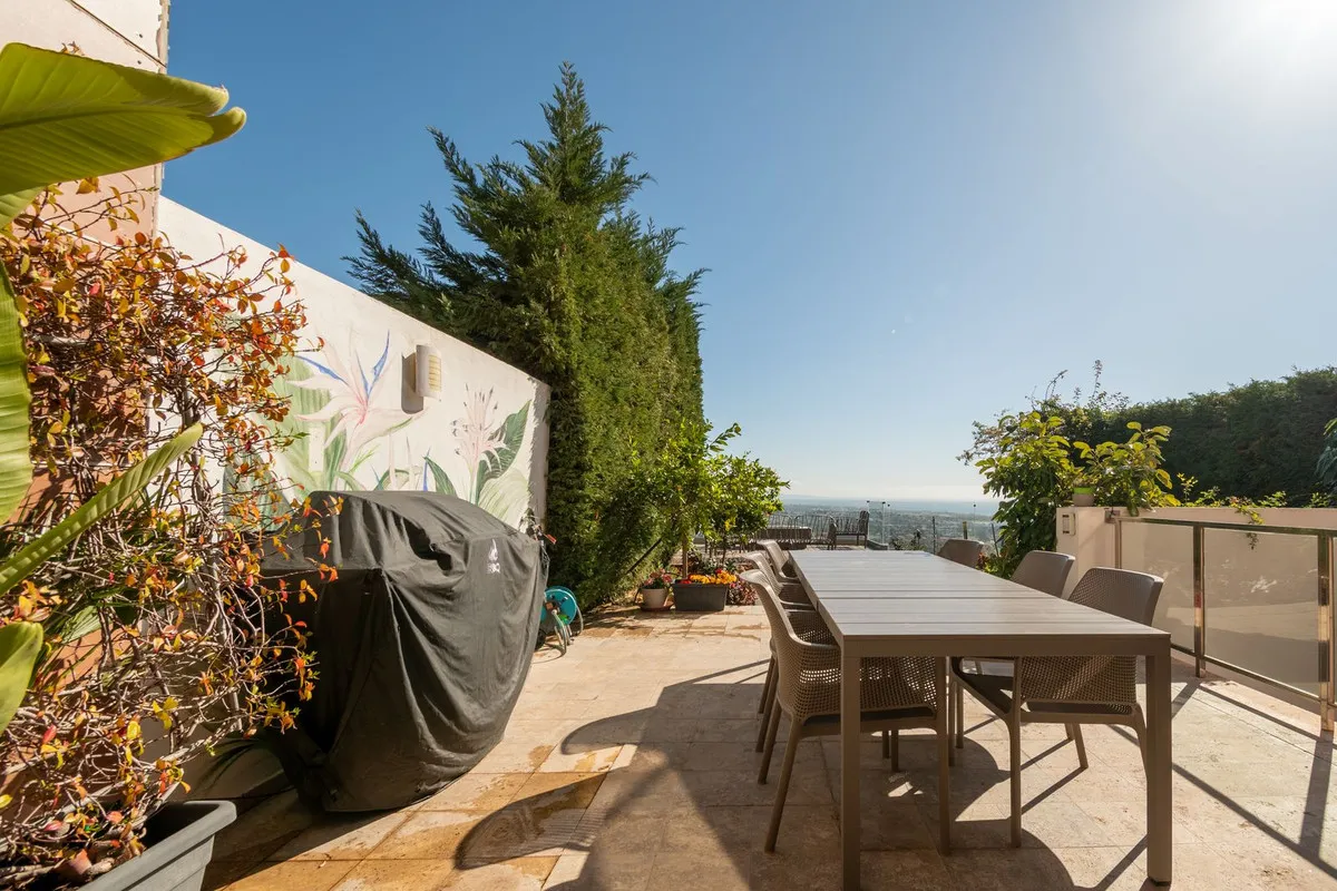 0b09da65-3bc5-45f8-96e1-b0e4a5cbabb4