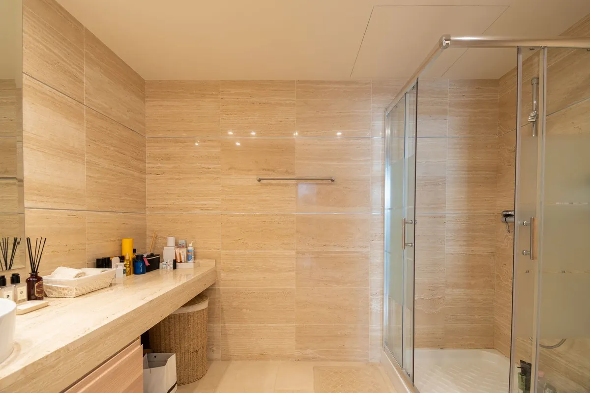 19cf04f2-75a4-49e8-a3e5-b4e6a47d4c11