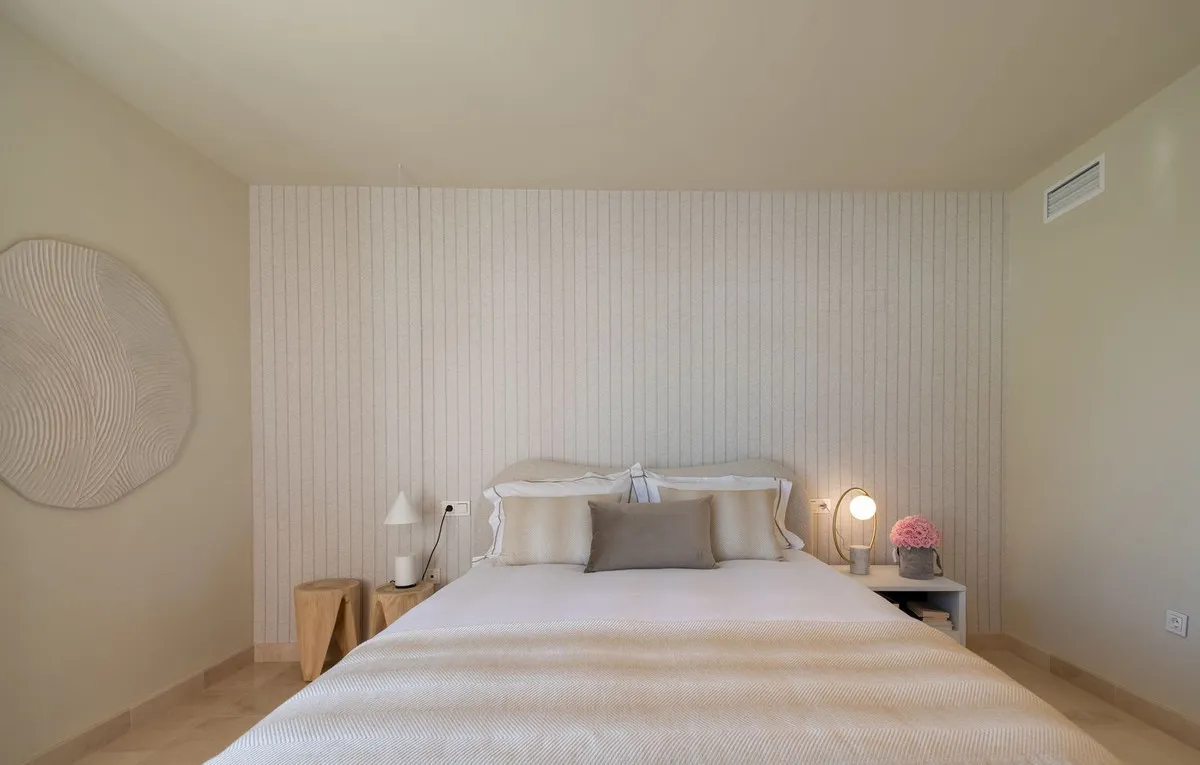 64571196-dcef-4470-9d9b-8abf97666346