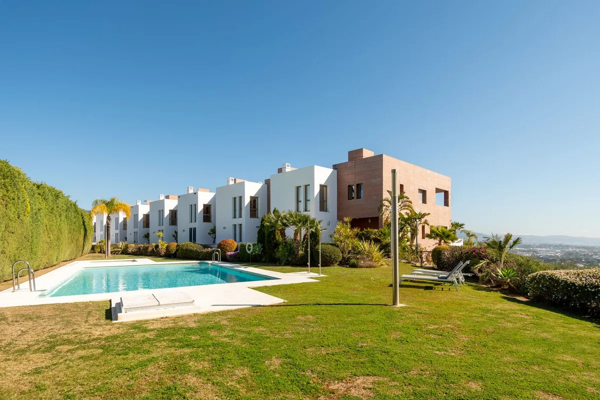 6f640eb0-a14b-4490-bc70-e7d7ee54e60a