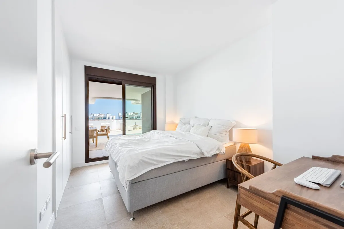 10bbb8f8-c10d-4fe8-a785-d8773a9c424c