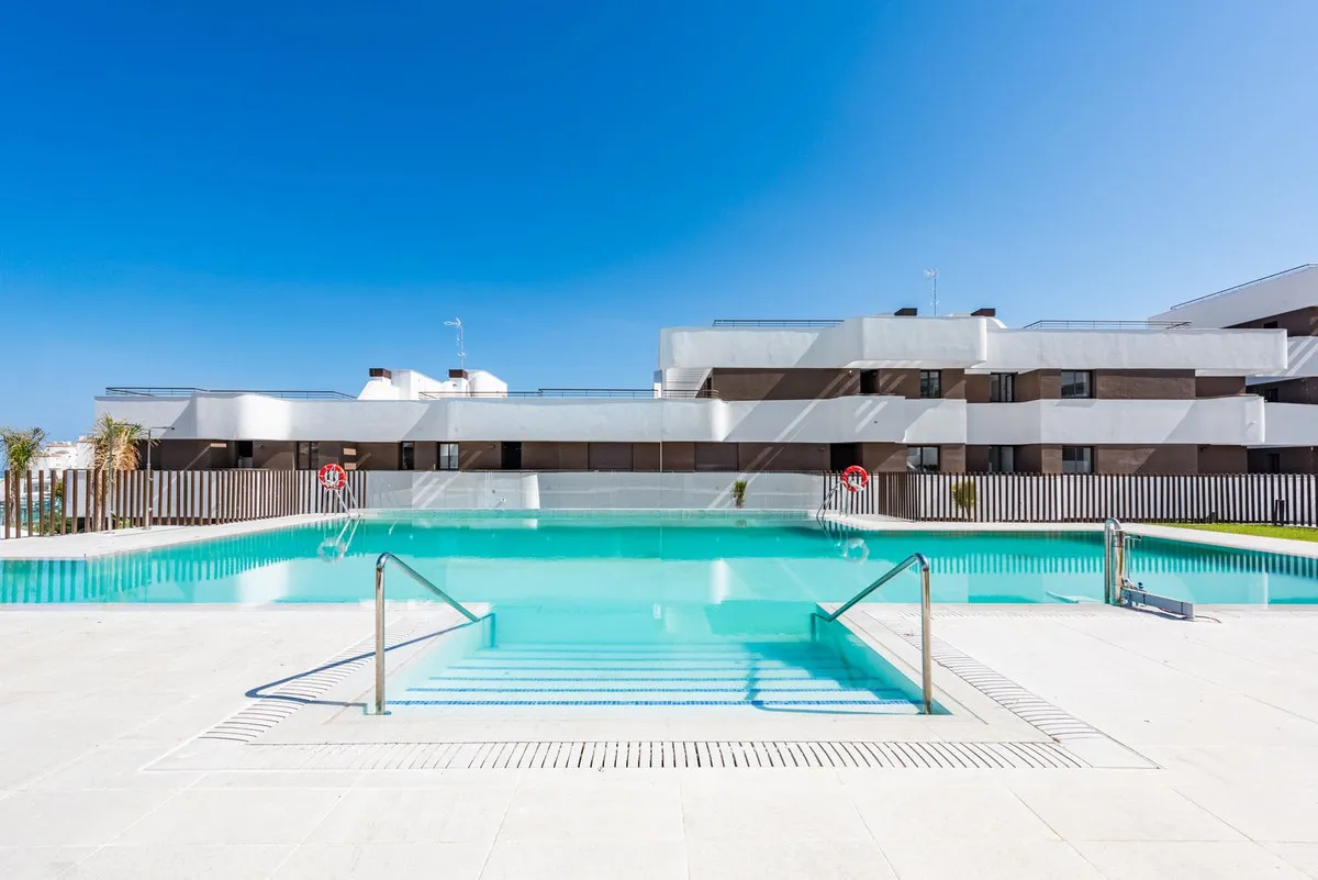 378cf309-1b79-4363-a264-b4068e235178