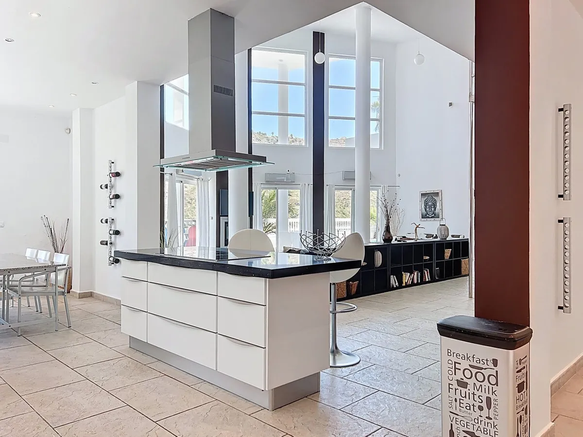 79257039-0ad7-40c8-a707-aa04a2f0f62f