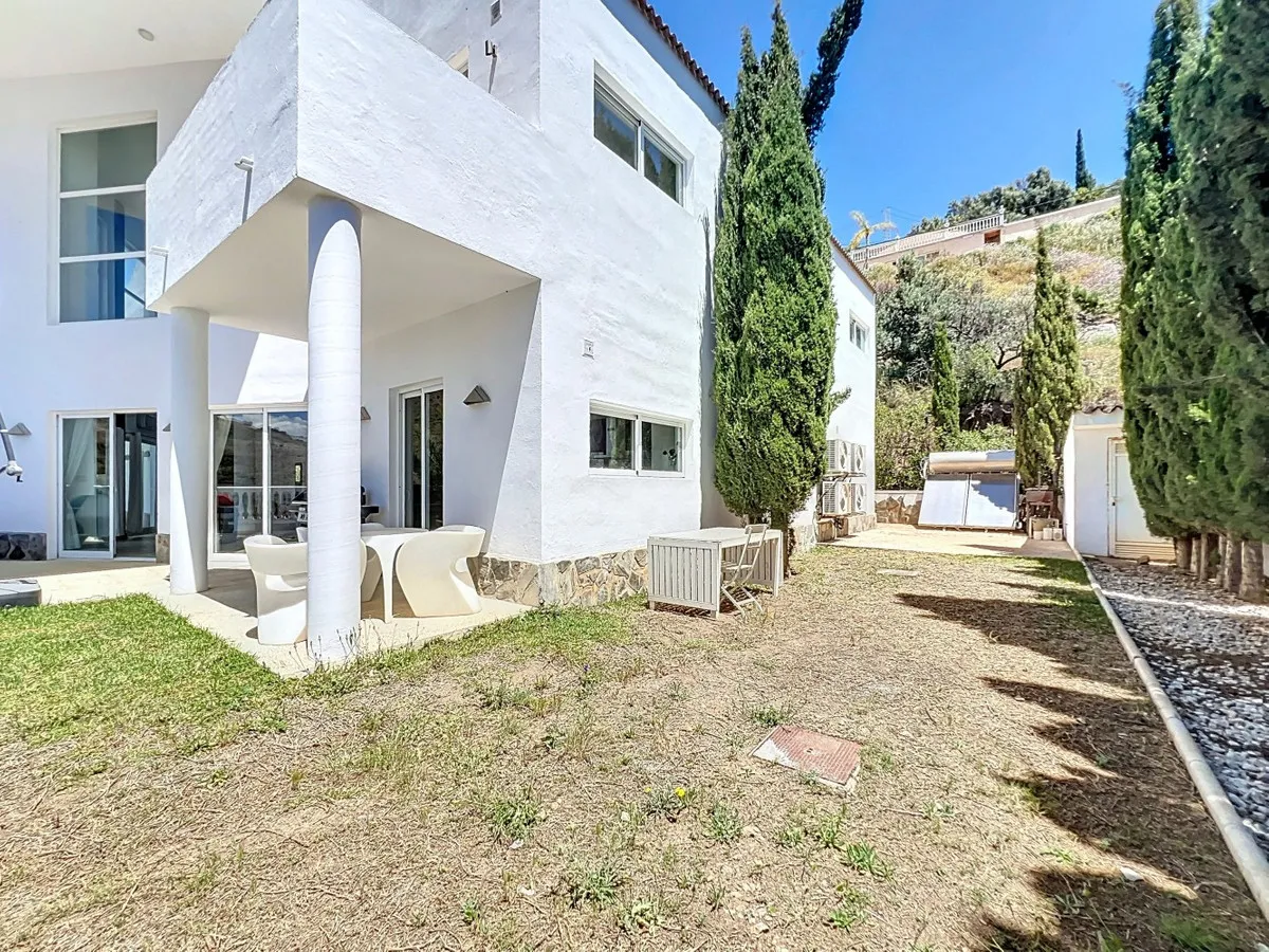 7e4856ca-05a1-4ef8-8d03-164ce16ec02d