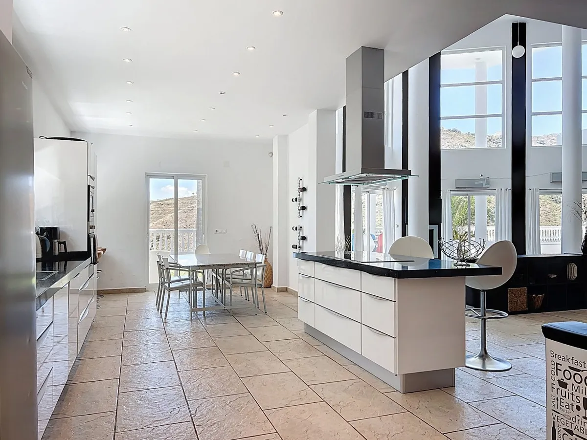 89ce2c0d-859b-4138-bdc1-e5917cd3cae5