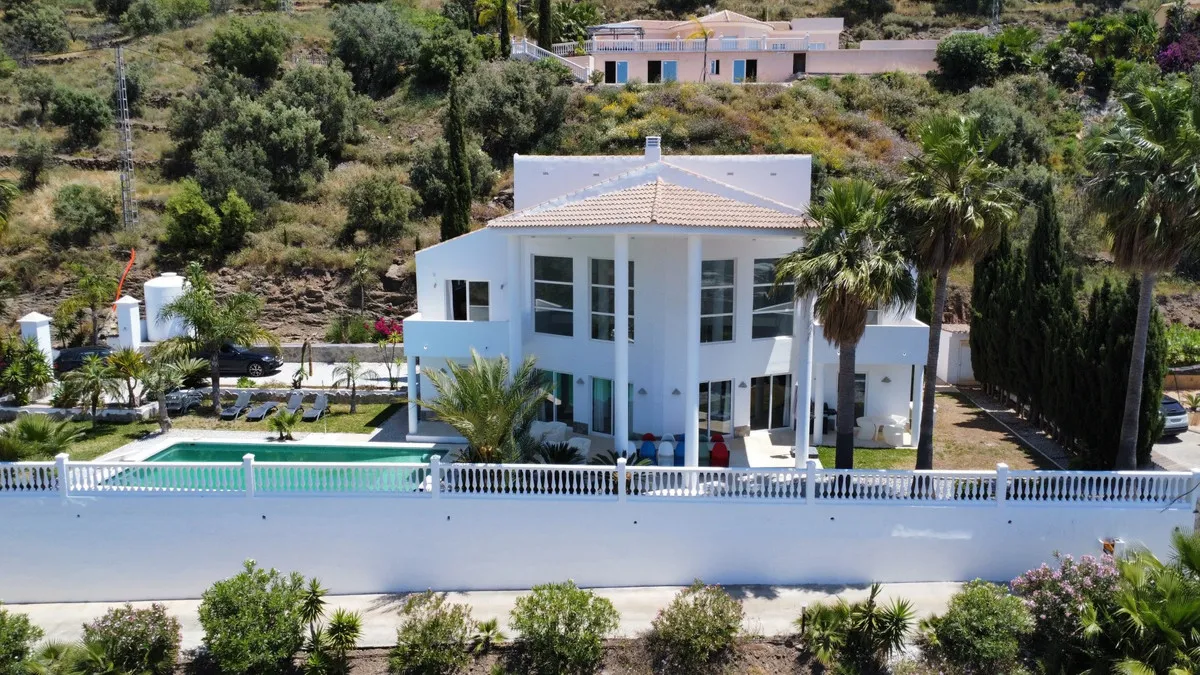 d529161a-e4fd-415a-9f4e-7cdb17104020