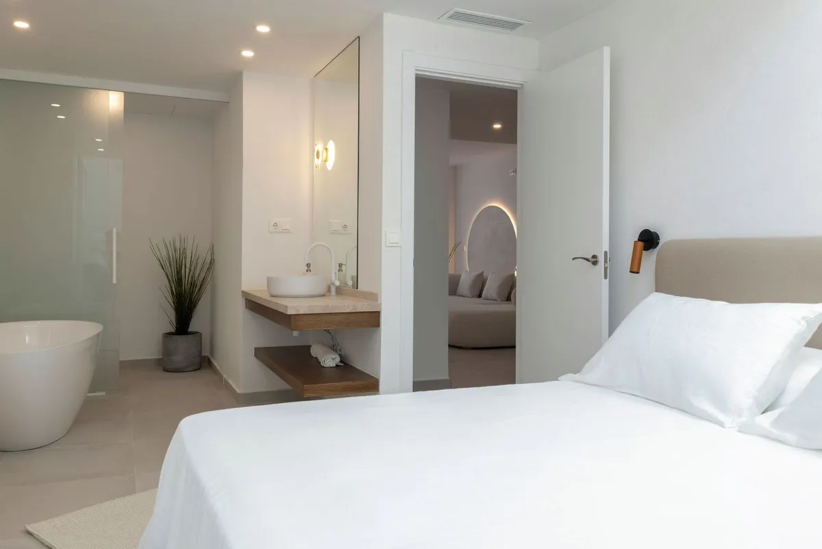 19485cdd-2066-49d5-8a4d-4389e7a8d57b