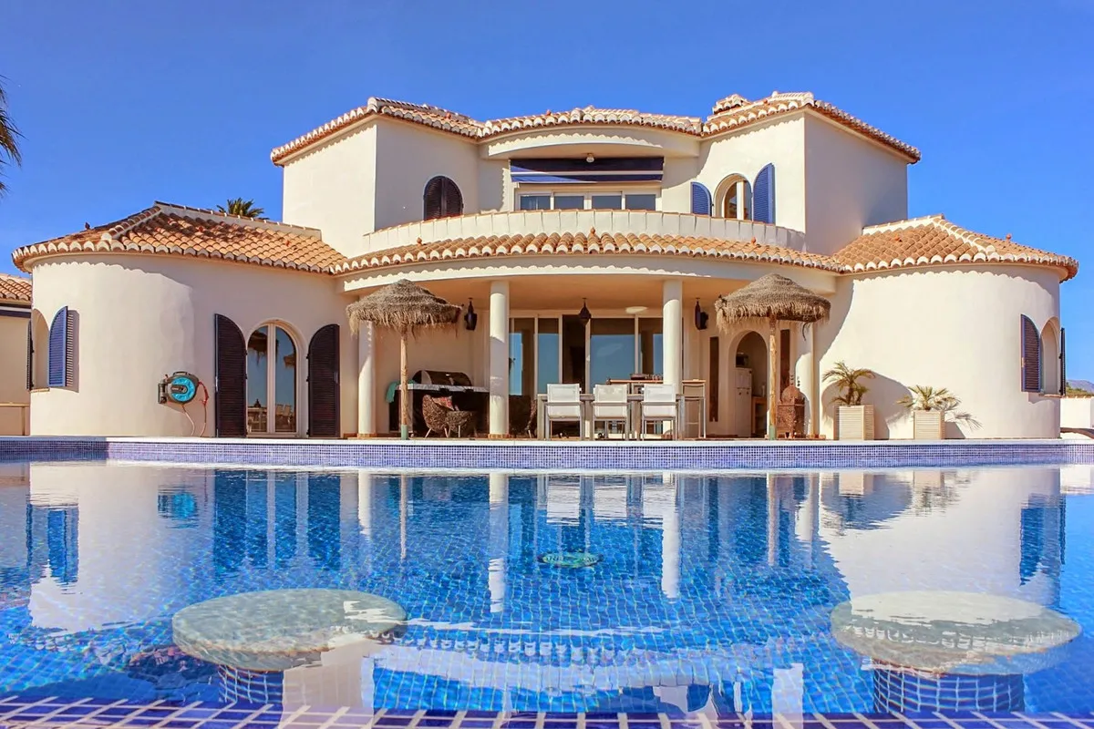 214f5a35-5a27-440a-97d5-71d038712867