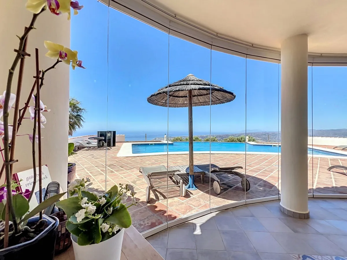 2f3b830e-8a9b-4de9-8b55-0b005c97a78f