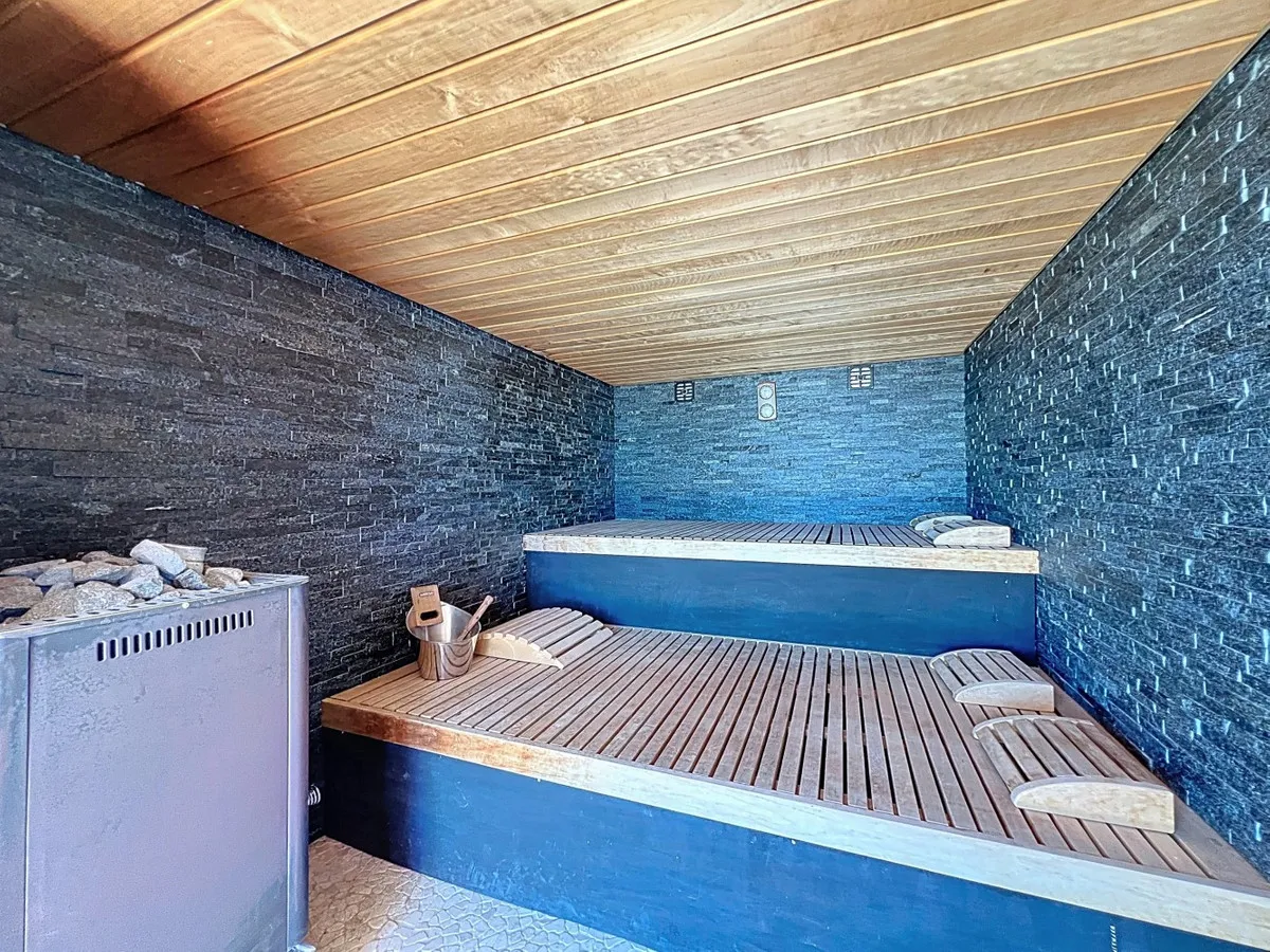 3c73ee33-0708-4030-8f2a-1c4732ae3d59