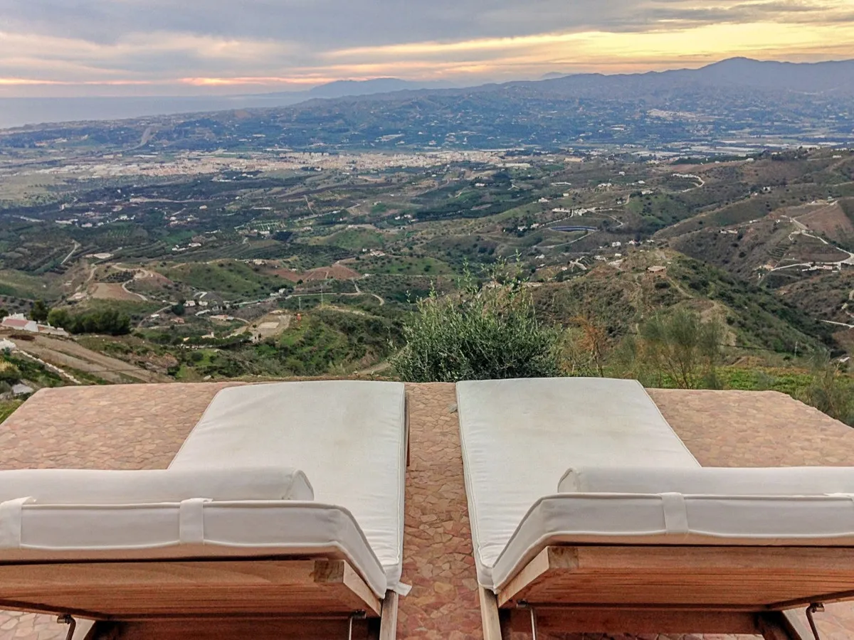 415da420-b295-467d-a6af-317e4caa3906