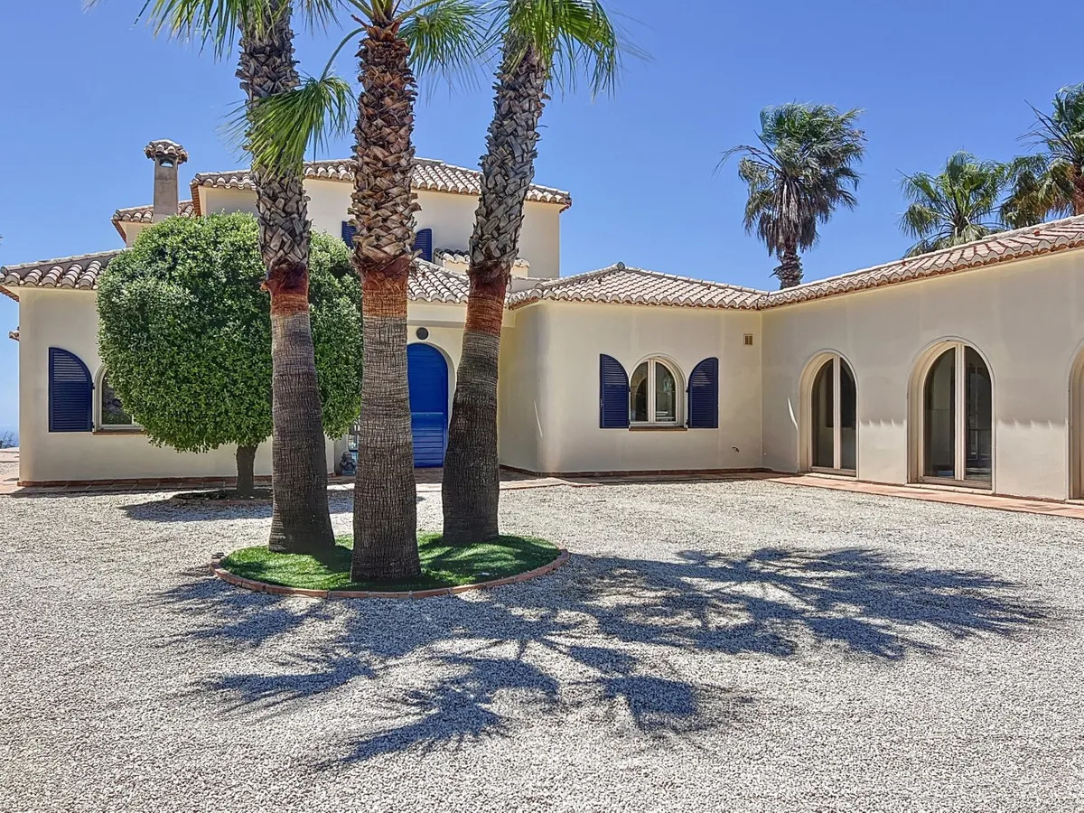 793f7235-70f3-4de0-b2b5-bfdf86c0c075