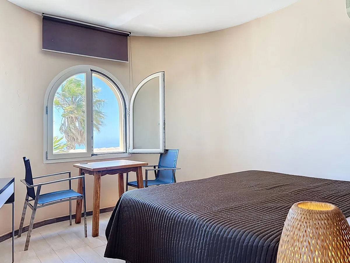 b5a1de91-a039-4e7c-9676-ea26c358c688