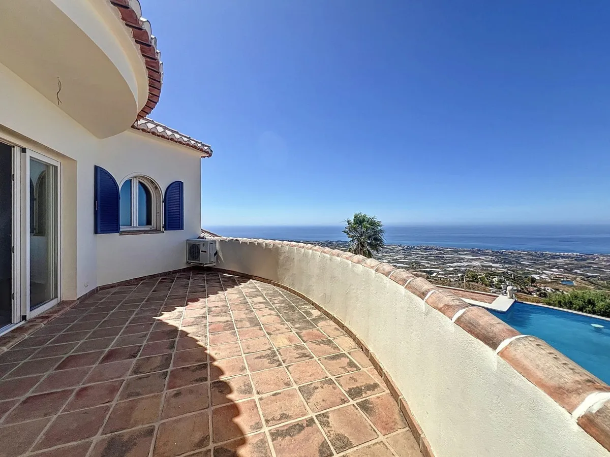 c5526a94-33cd-48ba-bae8-10ec161b434b