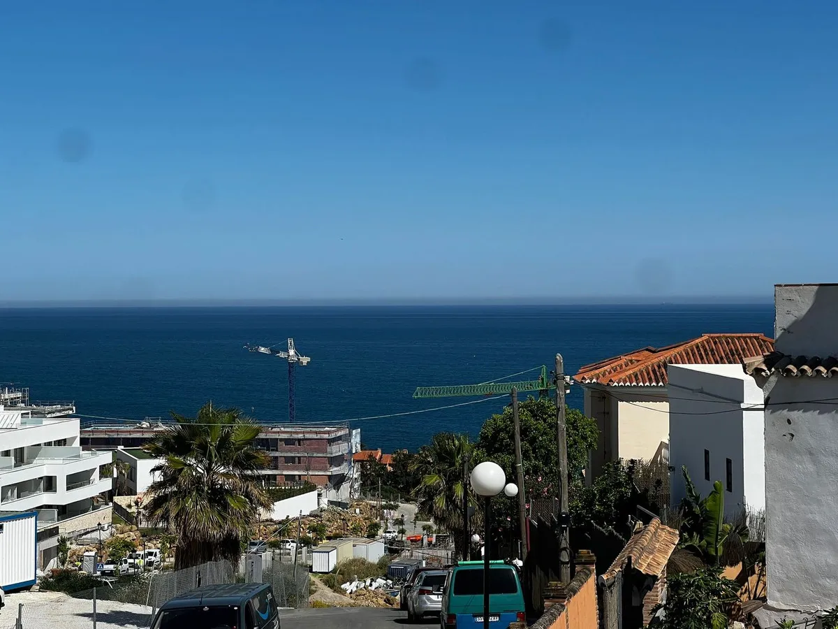 526e3cfa-5a43-4fd3-9e5e-8d6250280c81