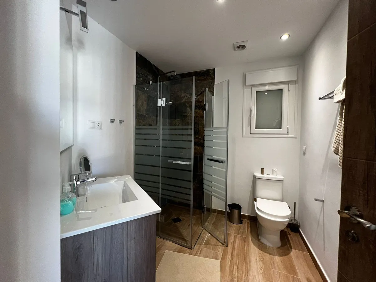 e215340c-277b-487e-9d81-bcd22389f731