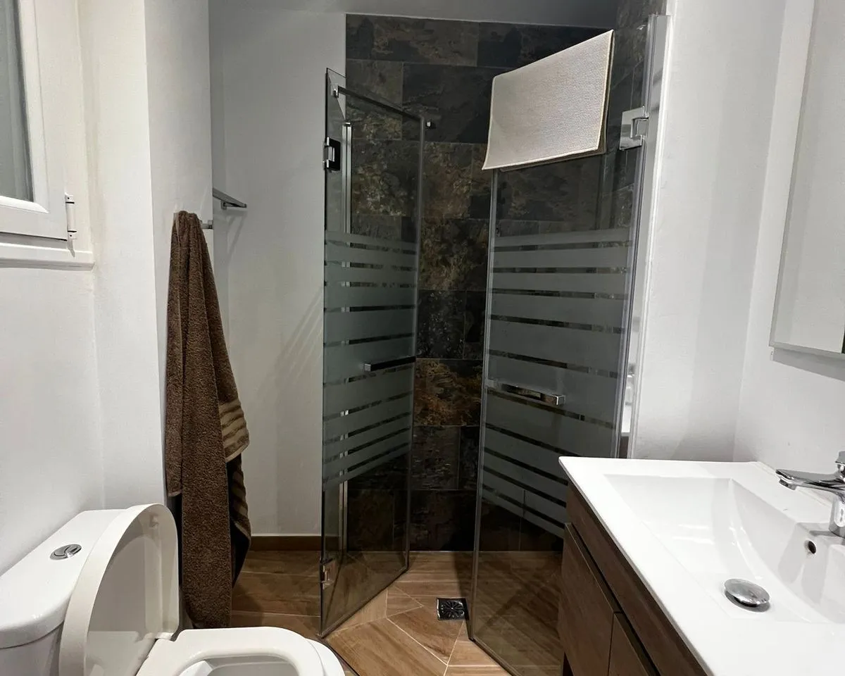 e4898d15-120a-4923-9b2c-a7452f190ac1