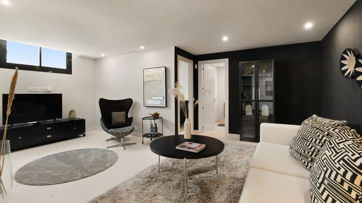 028d2073-7a79-4d35-b6d3-f75477f9b237