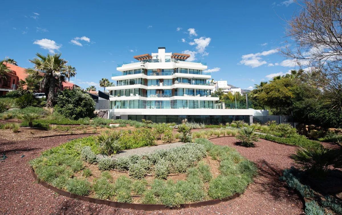 d0665489-6b99-461f-adf4-73ded9f991e5