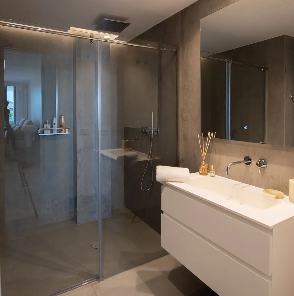 f9c846b1-7831-4cd8-8e89-58b59393e322