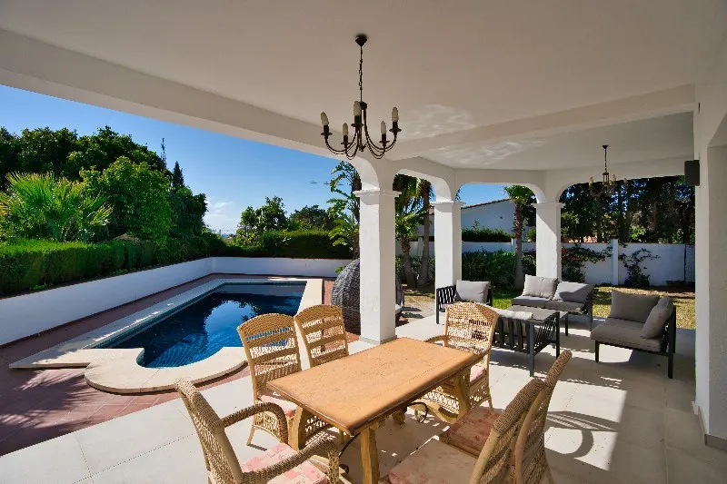 f520863a-e589-4555-8fe0-57e3685b3096