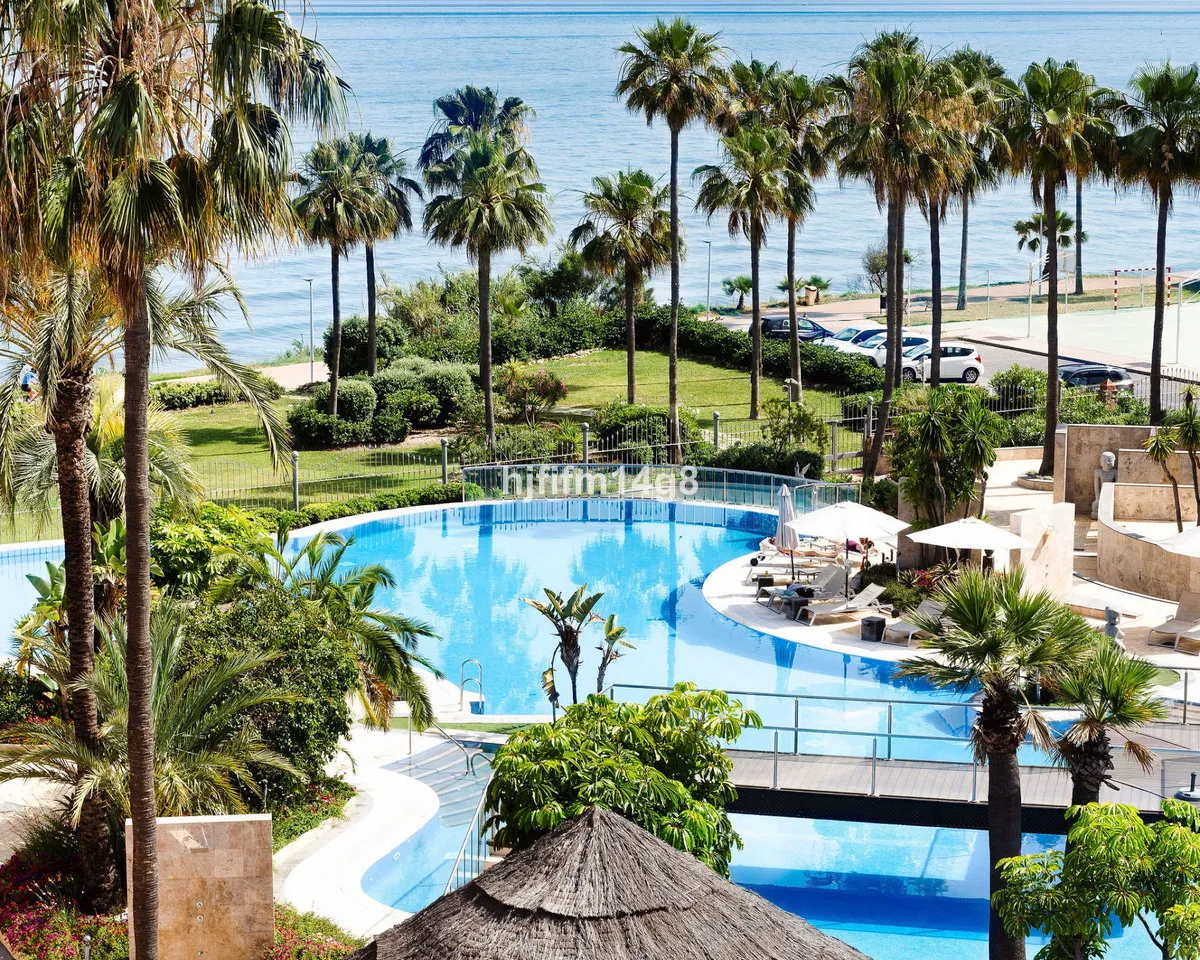 9099d4b2-e35e-4d0d-94a5-4bf14cde74a2