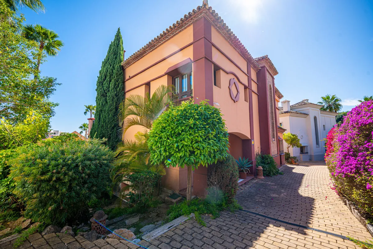 3a7dadda-24e8-4c25-9eb9-e153e850b2a7