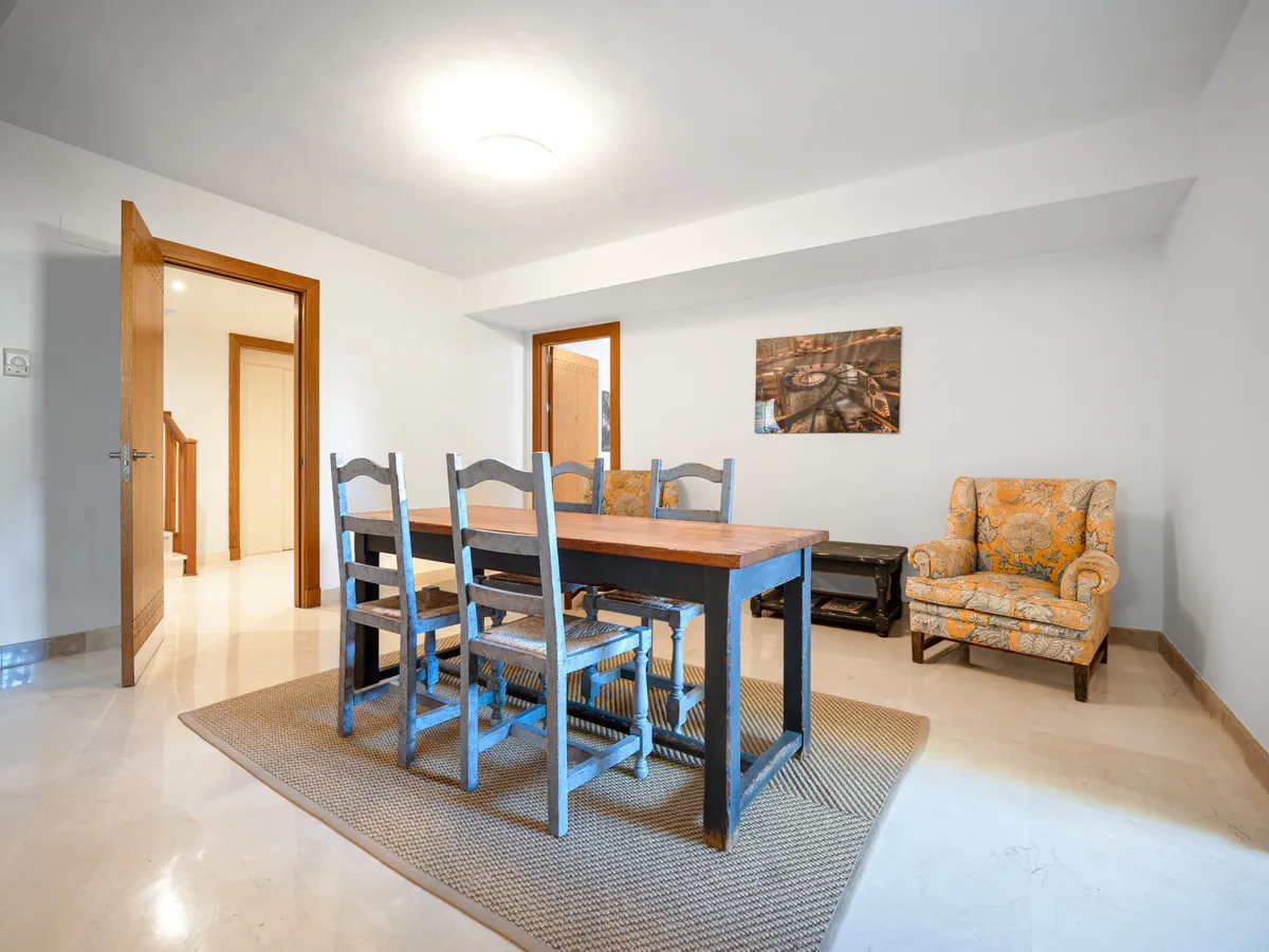 407ee70e-e94c-4609-b7a8-54420d77c97b