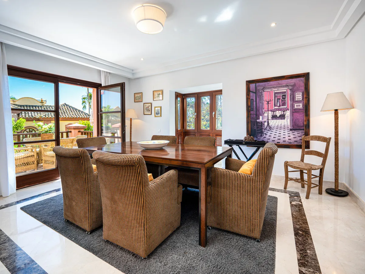 703cf2bf-f3cc-4d5e-9728-3f25ab23a38f