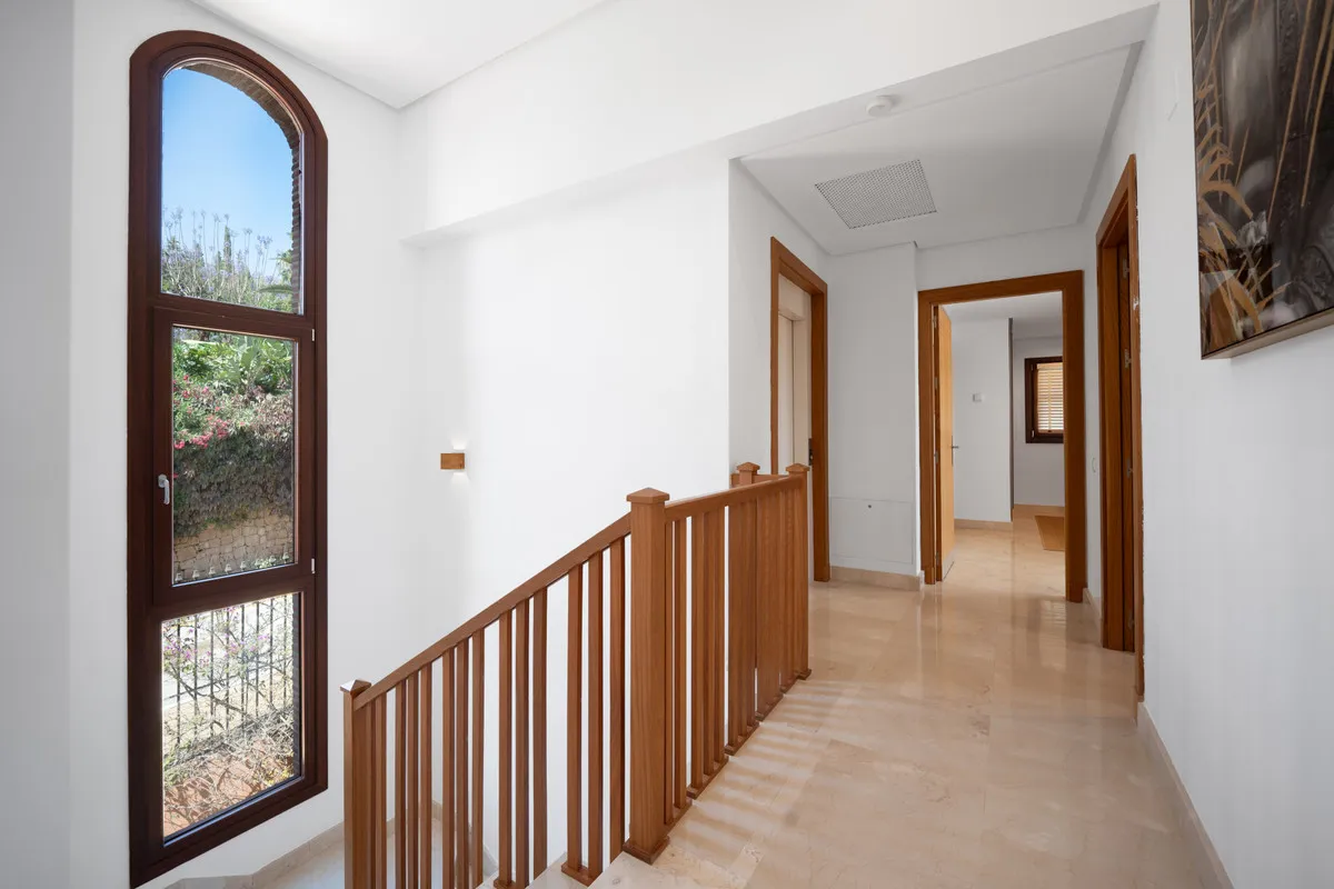 c160d892-4cf1-4cb0-8f64-2ee3c130056f