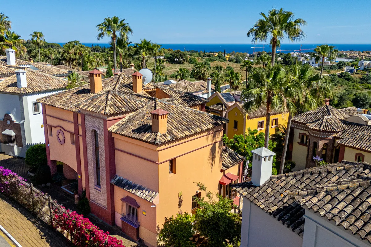 cce6b896-ad09-4717-a7e8-c91e60e4474b