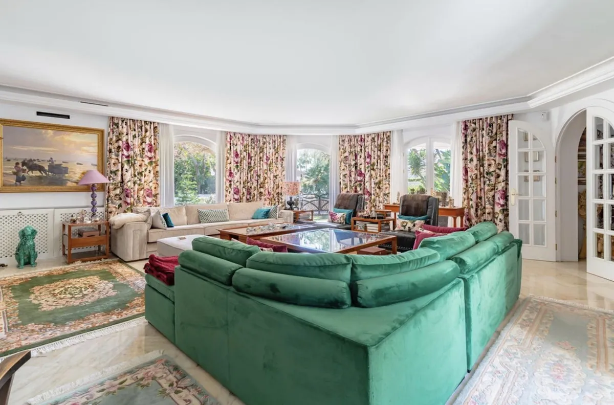 8d20d35a-e250-41d9-a089-e5d2baf57554